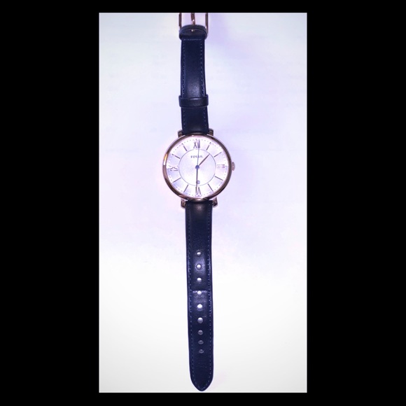 Fossil Watch - Picture 1 of 1